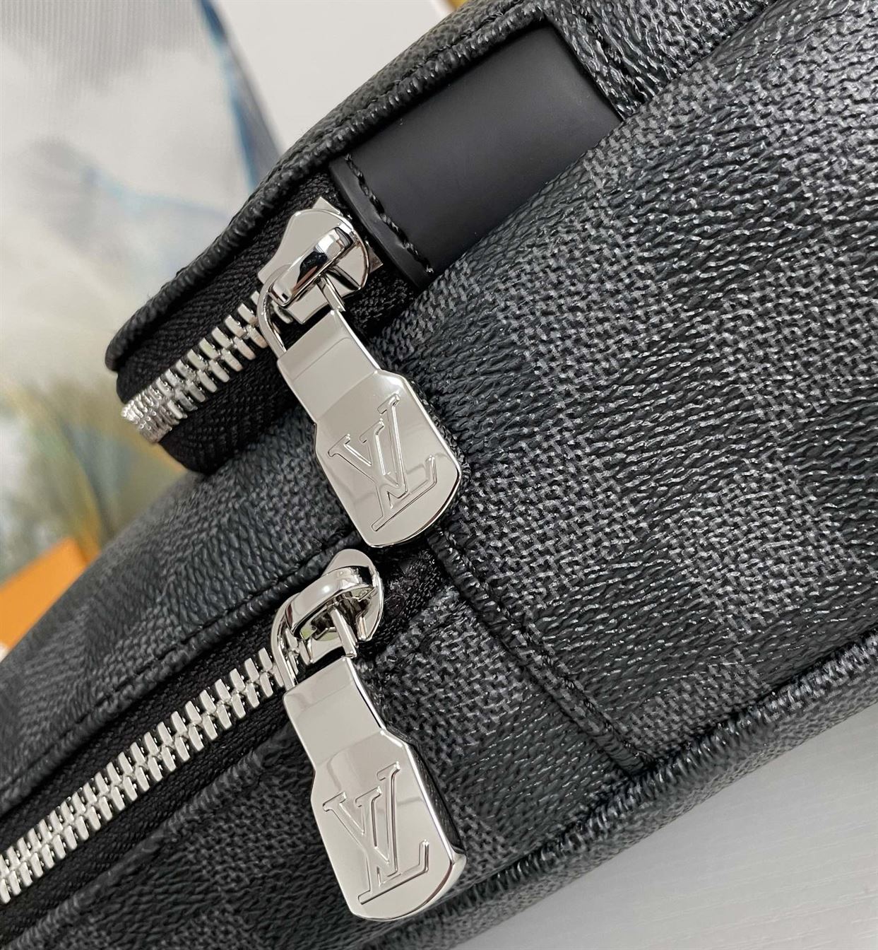 Avenue Sling Bag Damier Graphique canvas – LB030