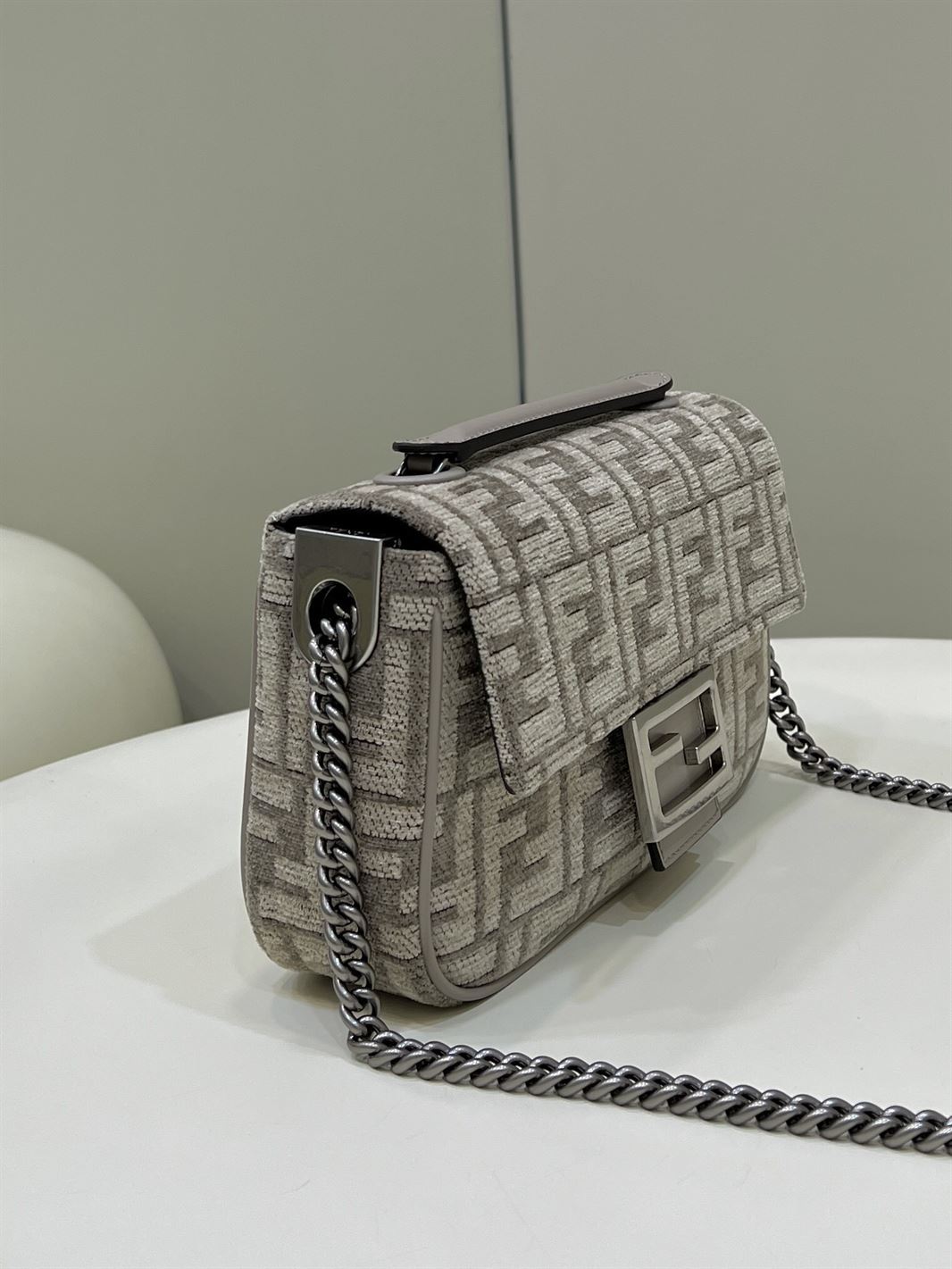 Baguette Chain Midi Dark grey – FB004
