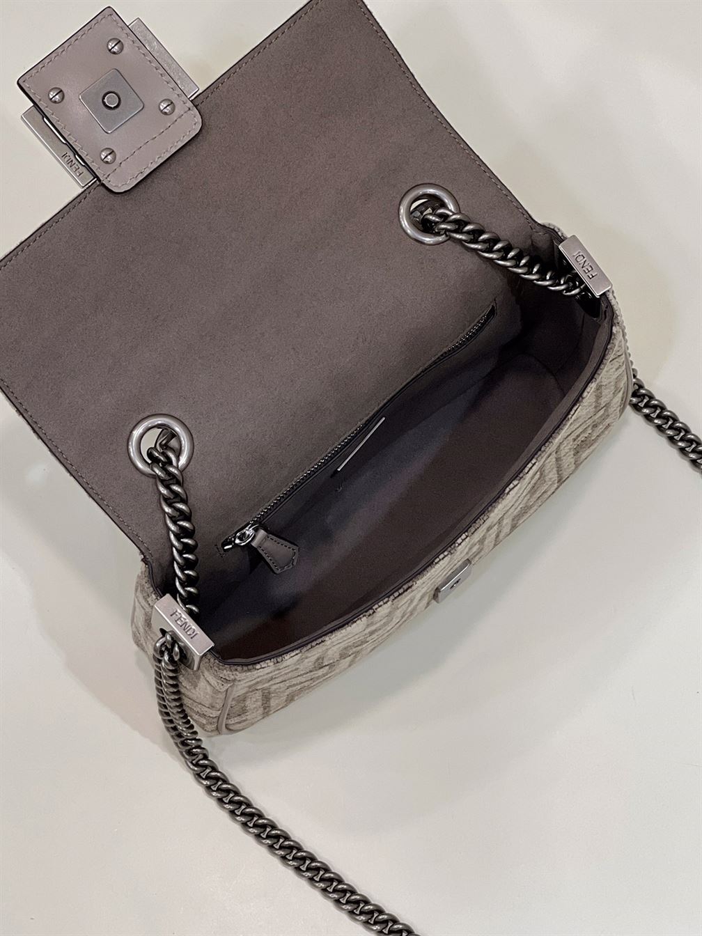 Baguette Chain Midi Dark grey – FB004