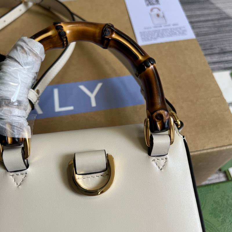 Bamboo mini handbag White leather – GB045