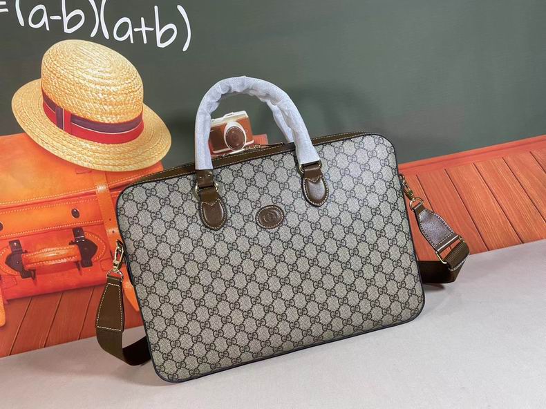 Business case with Interlocking G Beige and ebony Canvas – GB060