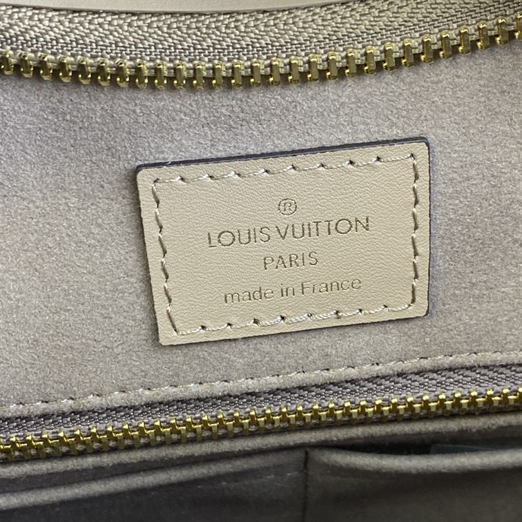 CarryAll MM Handbag Tourterelle Gray – LB014