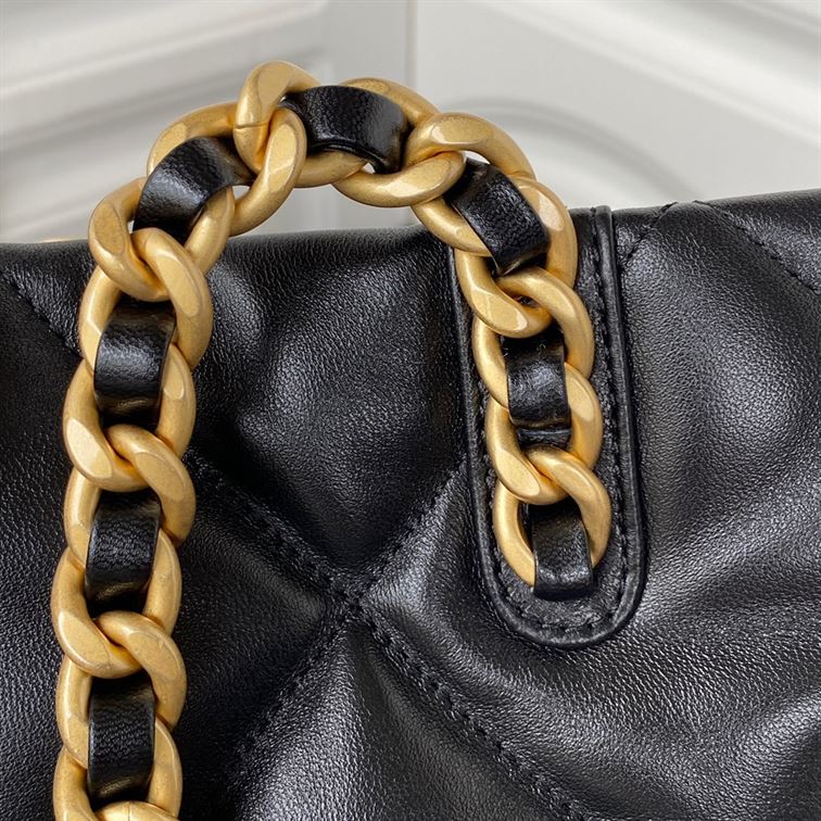 Chanel 19 Shopping Bag Shiny Lambskin Black – CB010