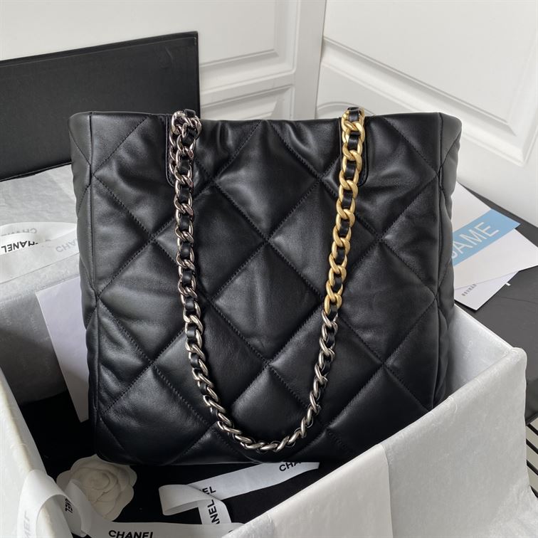Chanel 19 Shopping Bag Shiny Lambskin Black – CB010