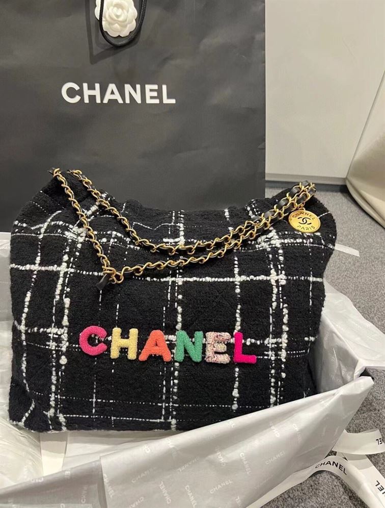 Chanel 22 Handbag Black, White & Multicolor – CB007
