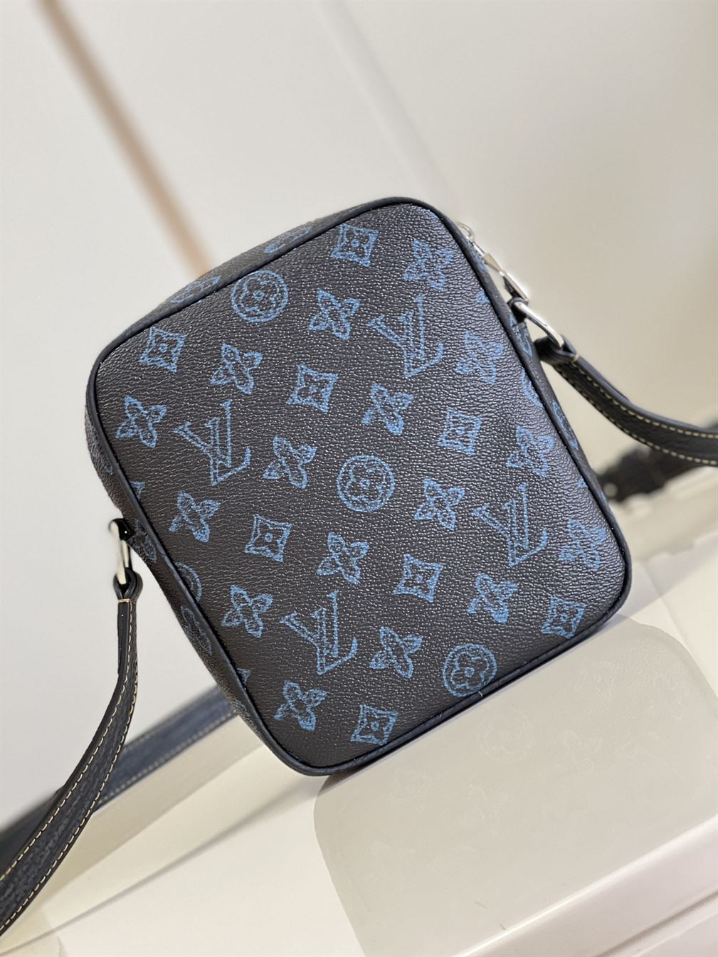 Christopher Wearable Wallet Blue Monogram coated canvas – LB022