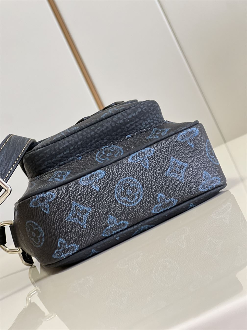 Christopher Wearable Wallet Blue Monogram coated canvas – LB022