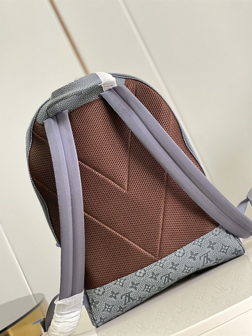 Ellipse Backpack Granite embossed cowhide leather – LB006