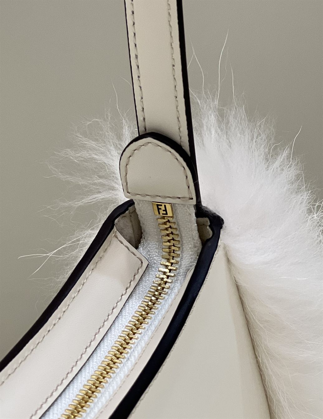 Fendi O’Lock Swing Camellia leather fox fur pouch – FB014