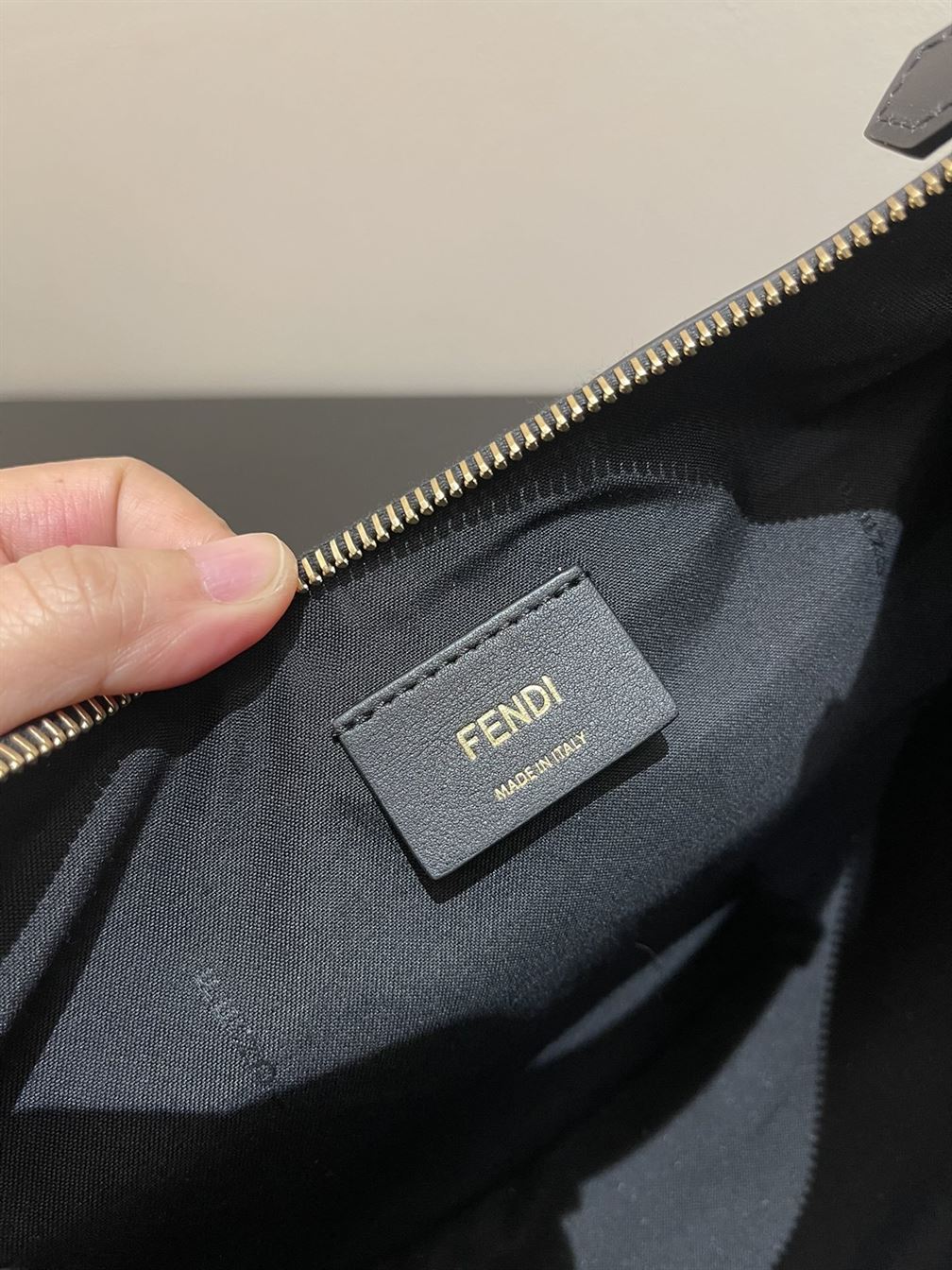 Fendigraphy Small Black leather bag – FB011