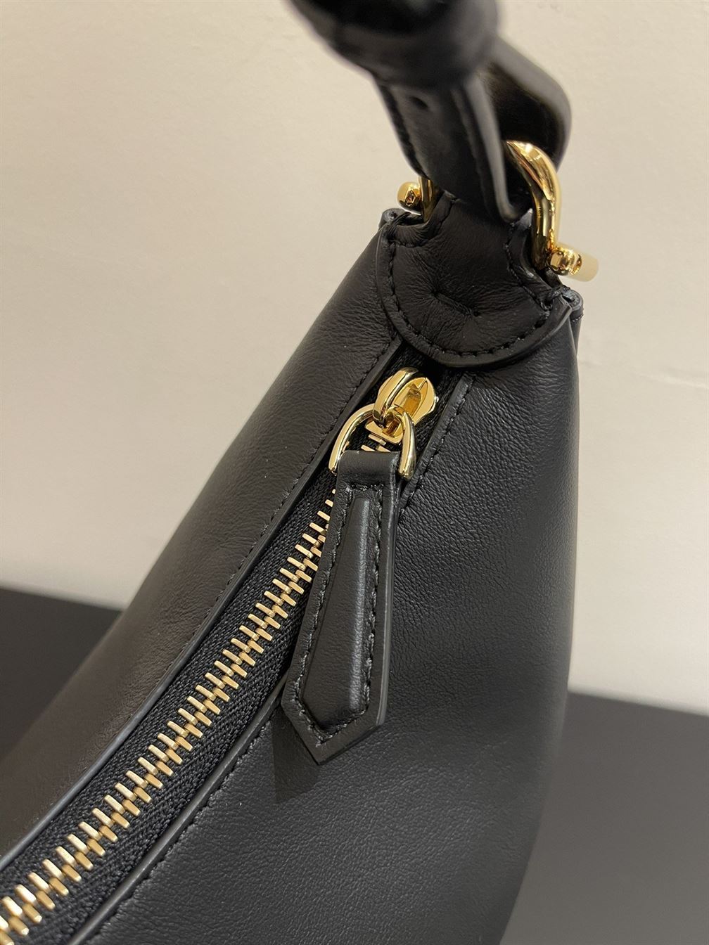 Fendigraphy Small Black leather bag – FB011