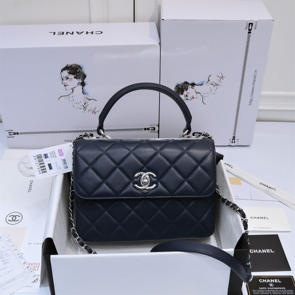 Flap Bag with Top Handle Lambskin & Gold-Tone Metal Black – CB016