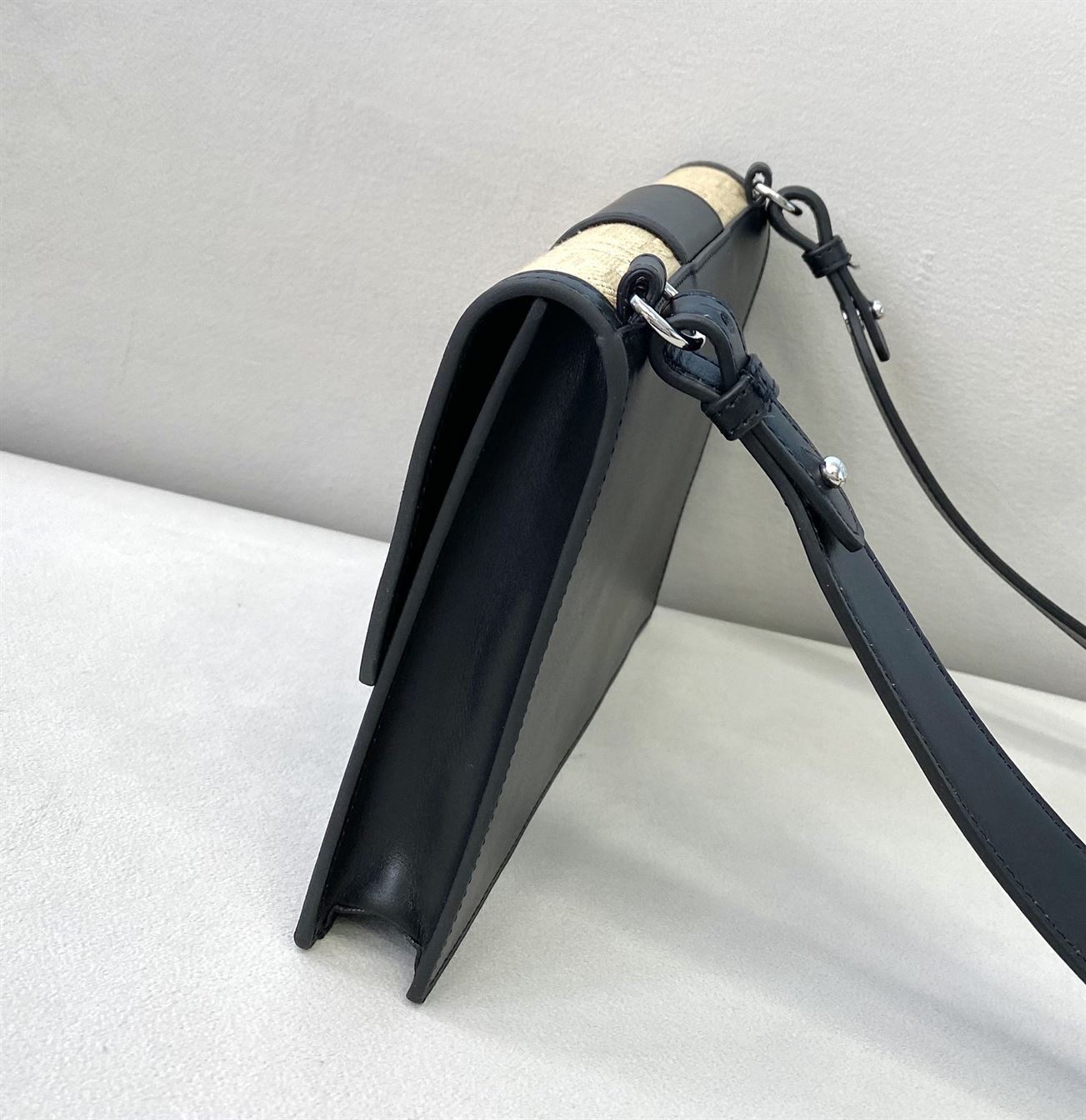 Flat Baguette Black leather bag – FB036