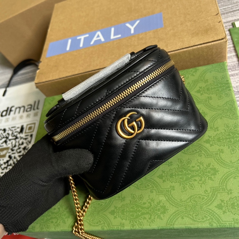 GG Marmont mini top handle bag – GB030