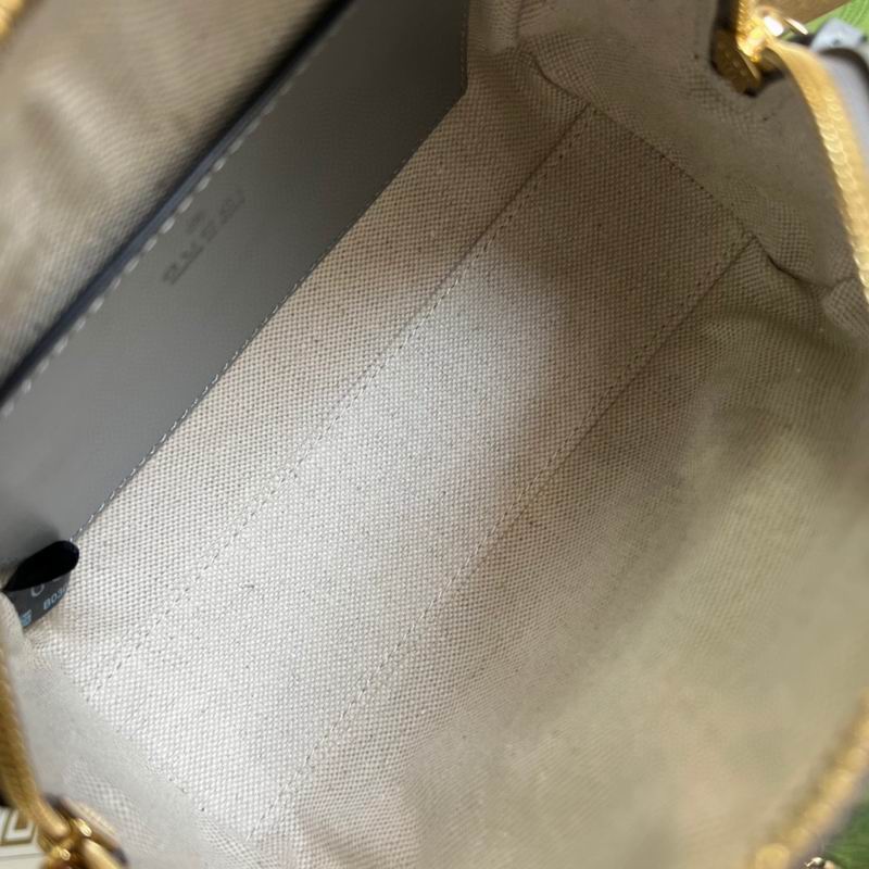 GG Matelassé leather mini bag Dusty grey – GB046