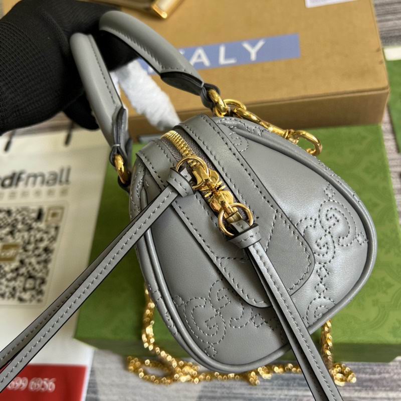 GG Matelassé leather mini bag Dusty grey – GB046