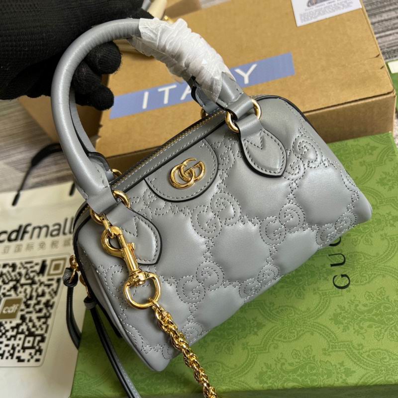 GG Matelassé leather mini bag Dusty grey – GB046