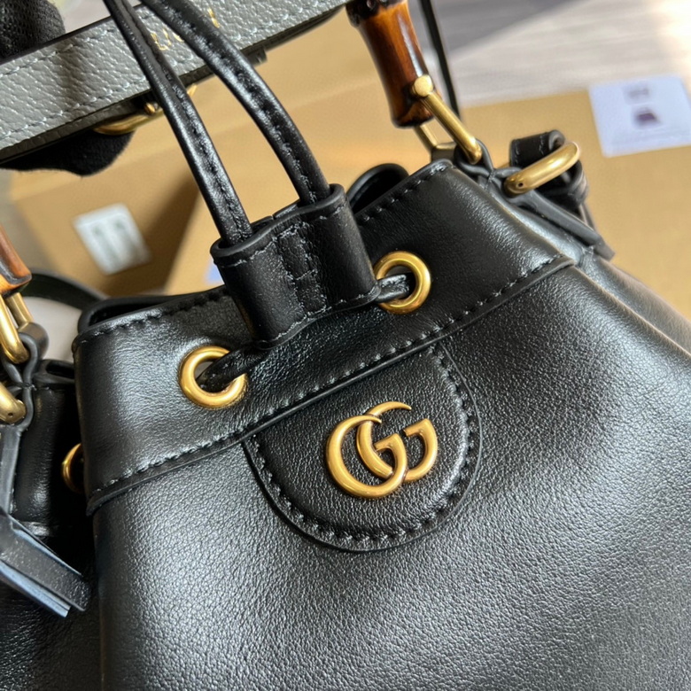 Gucci Diana mini bucket bag Black leather – GB038