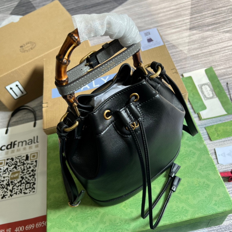 Gucci Diana mini bucket bag Black leather – GB038