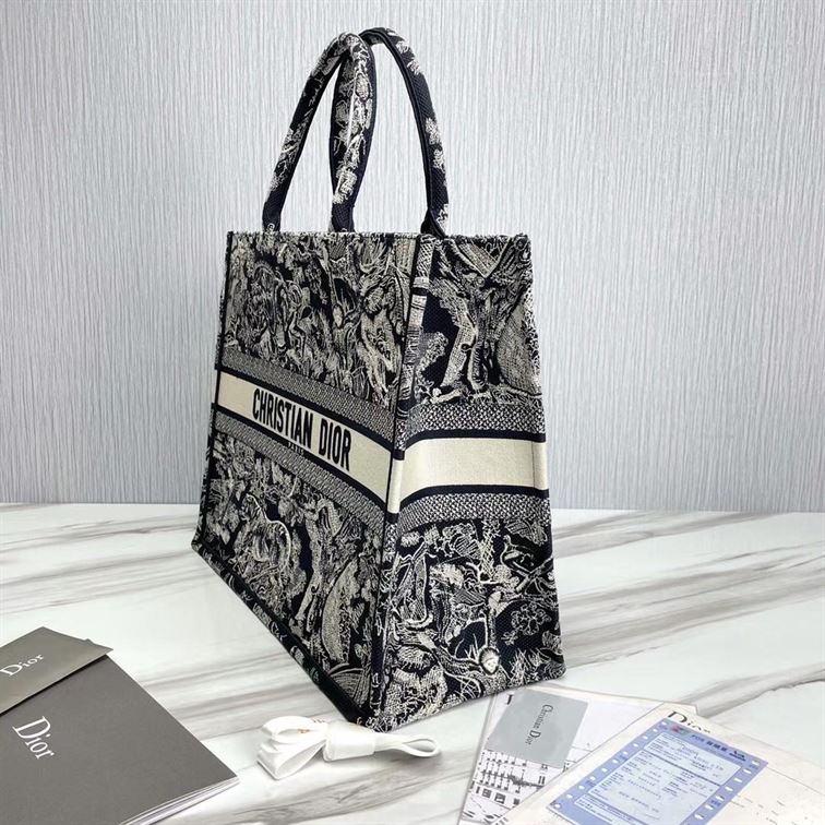 Large Dior Book Tote Blue Toile de Jouy Embroidery – DB004