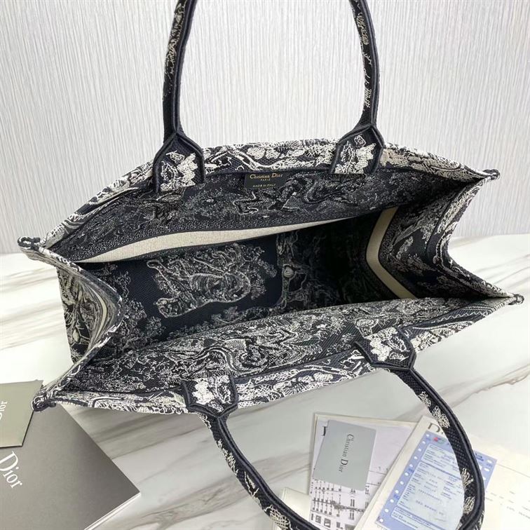Large Dior Book Tote Blue Toile de Jouy Embroidery – DB004