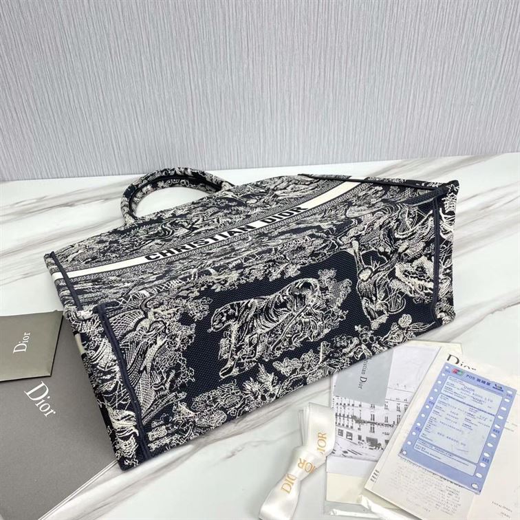 Large Dior Book Tote Blue Toile de Jouy Embroidery – DB004