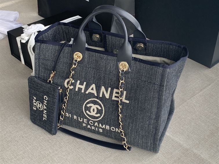 Maxi Shopping Bag Denim & Gold-Tone Metal – CB008