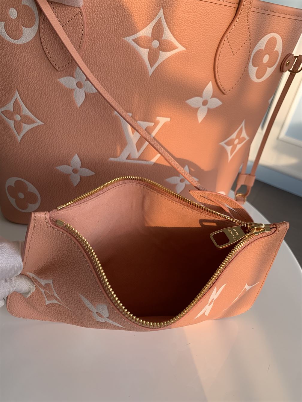 Neverfull MM tote bag Monogram Empreinte leather Pink – LB002