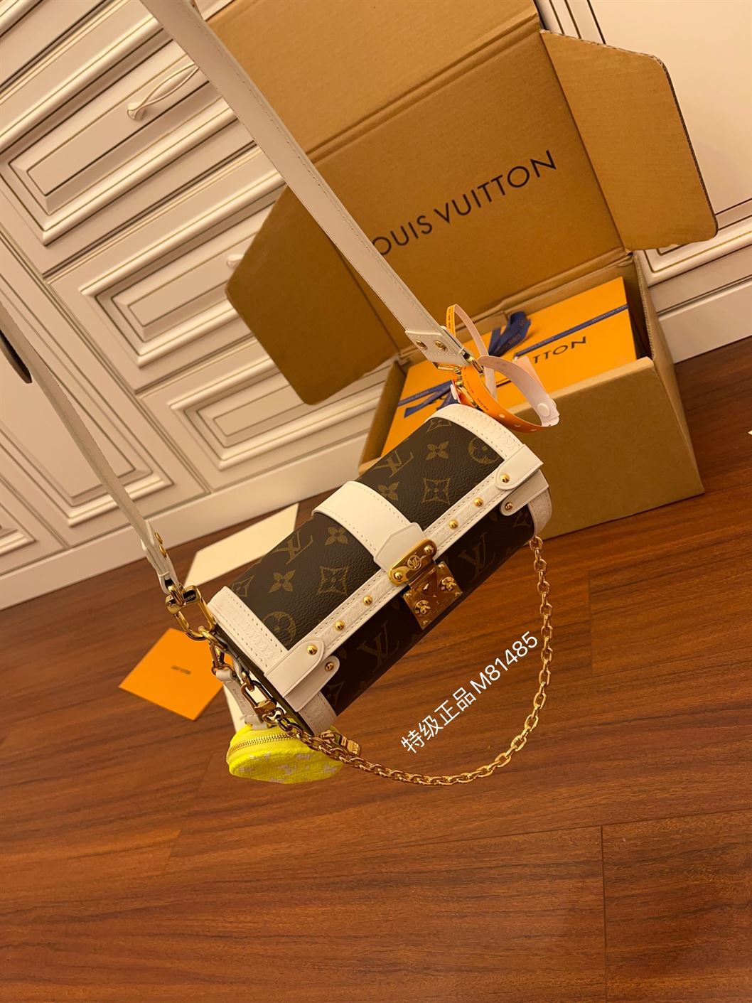 Papillon Trunk handbag White – LB013