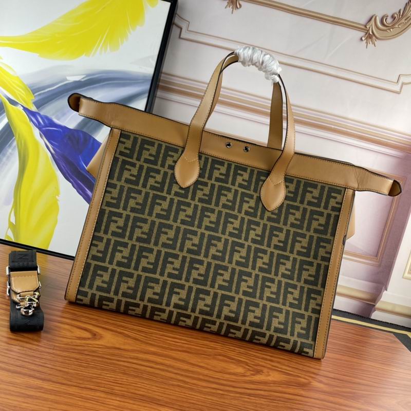 Peekaboo ISeeU Forty8 Beige leather – FB037