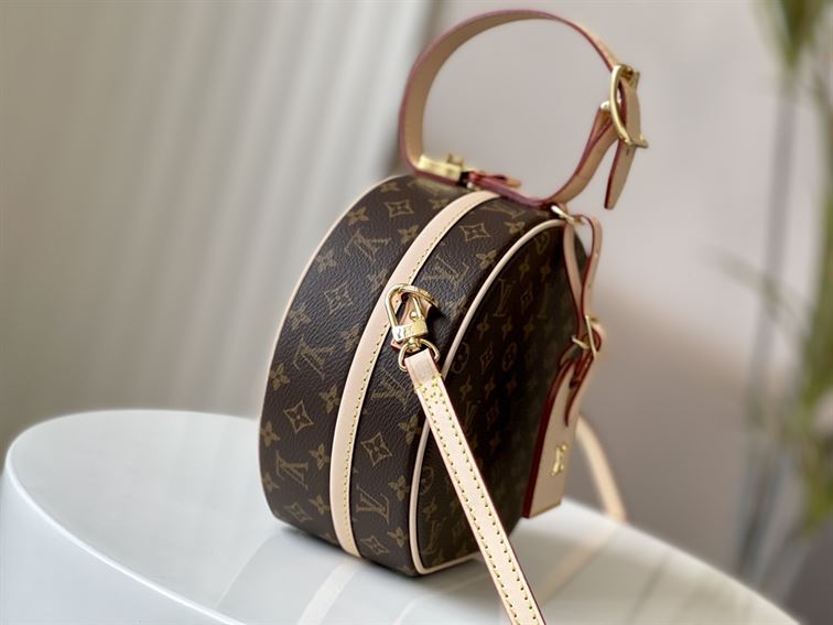 Petite Boite Chapeau Monogram Canvas – LB010