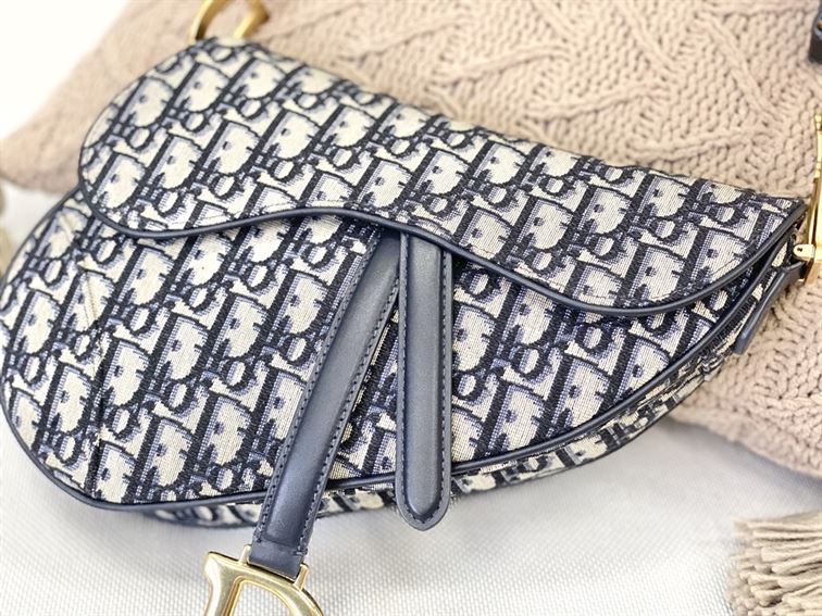 Saddle bag with Strap blue Dior Oblique jacquard – DB002