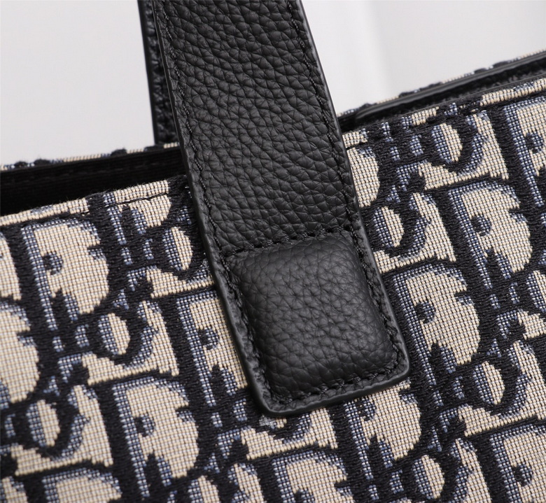 Saddle tote bag with Shoulder Strap Beige and Black – DB019