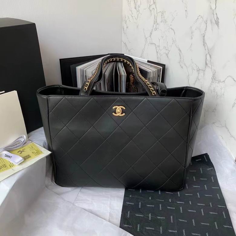 Shopping Bag Calfskin & Gold-Tone Metal Black – CB020