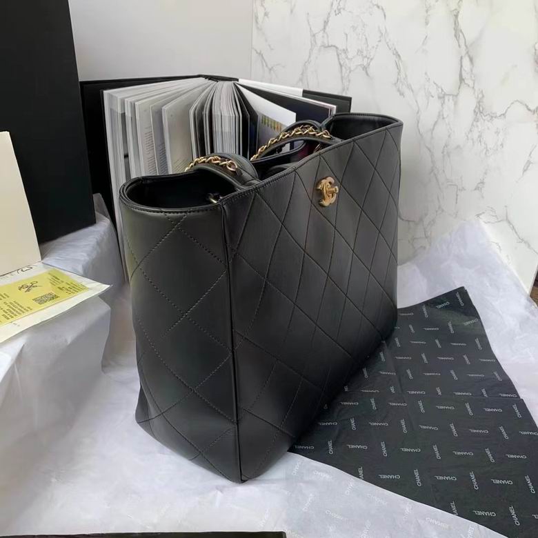 Shopping Bag Calfskin & Gold-Tone Metal Black – CB020