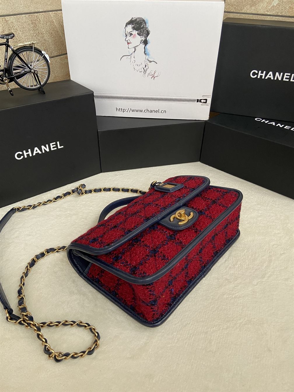 Small Flap Bag with Top Handle Red, Navy Blue & Multicolor – CB011