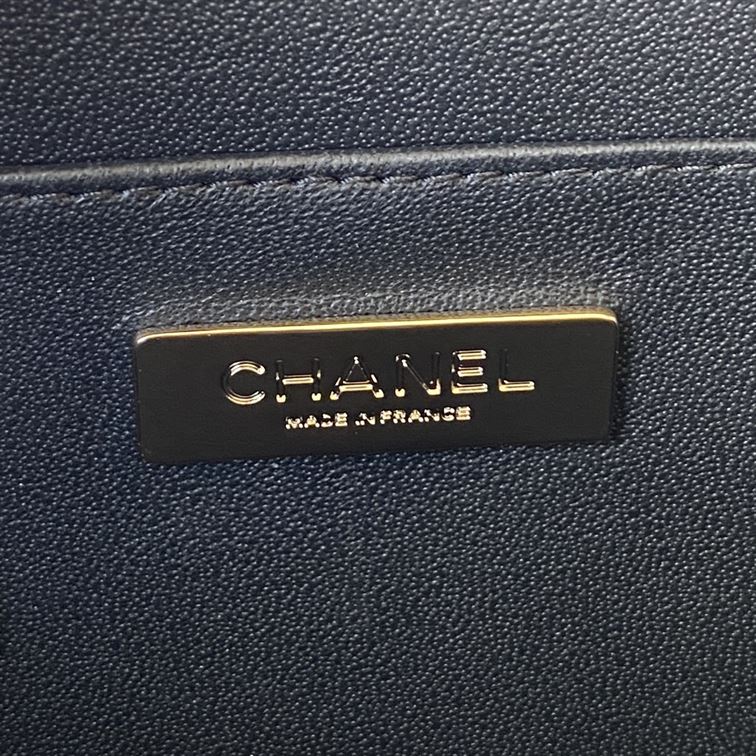 Vanity Case Calfskin & Gold-Tone Metal Black – CB009