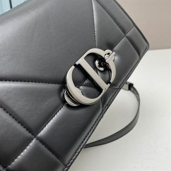 30 Montaigne Chain Bag with Handle Black Maxicannage Lambskin – DB037