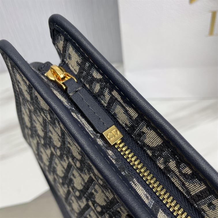 30 Montaigne pouch Blue Dior Oblique Jacquard – DB044