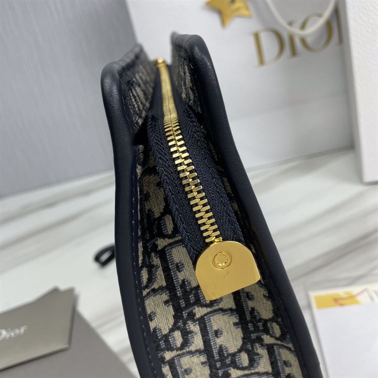 30 Montaigne pouch Blue Dior Oblique Jacquard – DB044