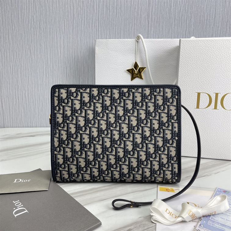 30 Montaigne pouch Blue Dior Oblique Jacquard – DB044