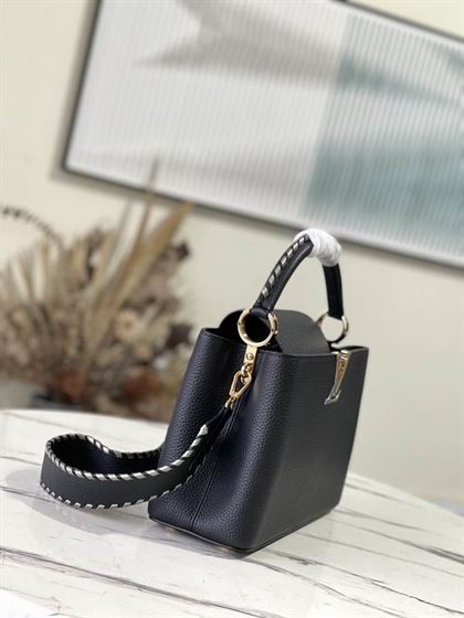 Capucines MM handbag Black Taurillon leather Gray Etain Metallic – LB035