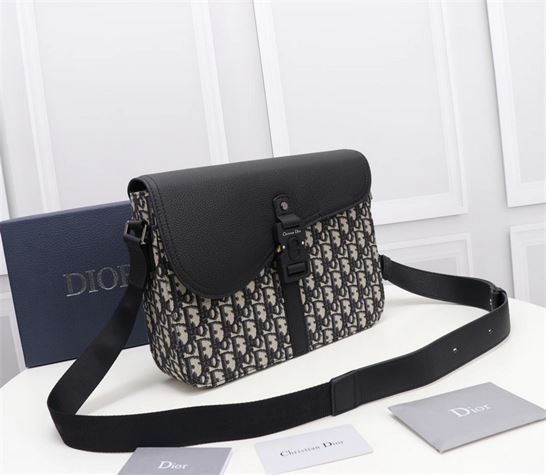 Dior Saddle Messenger bag Beige and Black – DB029