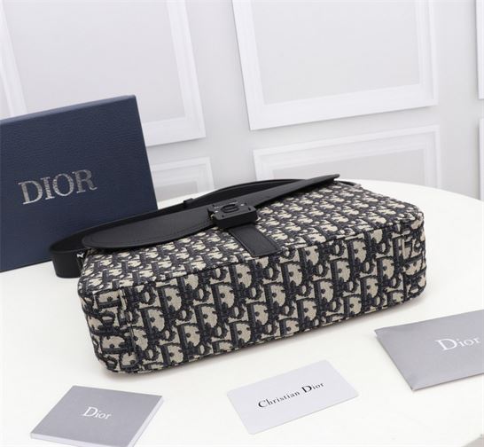 Dior Saddle Messenger bag Beige and Black – DB029