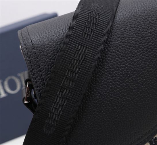 Dior Saddle Messenger bag Beige and Black – DB029