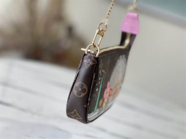 Félicie Pochette Pink Monogram coated canvas – LB040