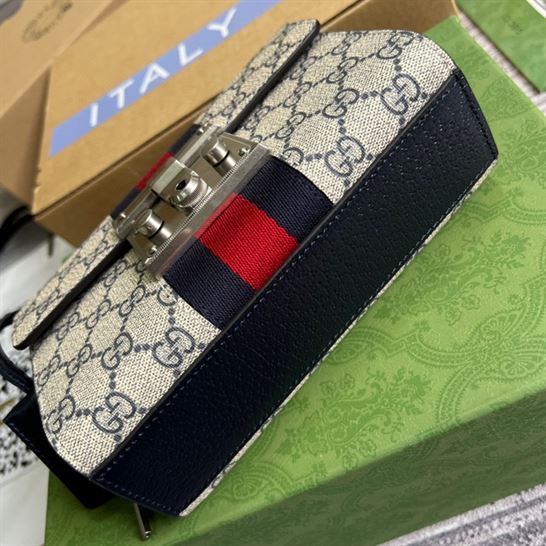 GG Padlock small shoulder bag Beige and blue GG Supreme canvas – GB083