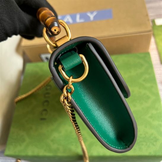 Gucci Diana small shoulder bag Emerald green leather – GB067