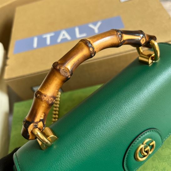 Gucci Diana small shoulder bag Emerald green leather – GB067
