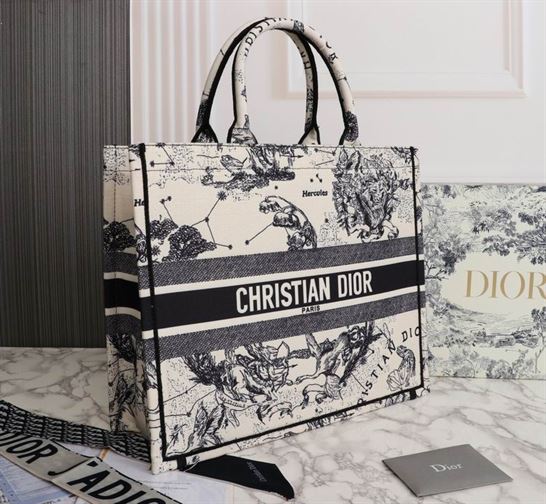 Large Dior Book Tote Latte Toile de Jouy Zodiac Embroidery – DB039